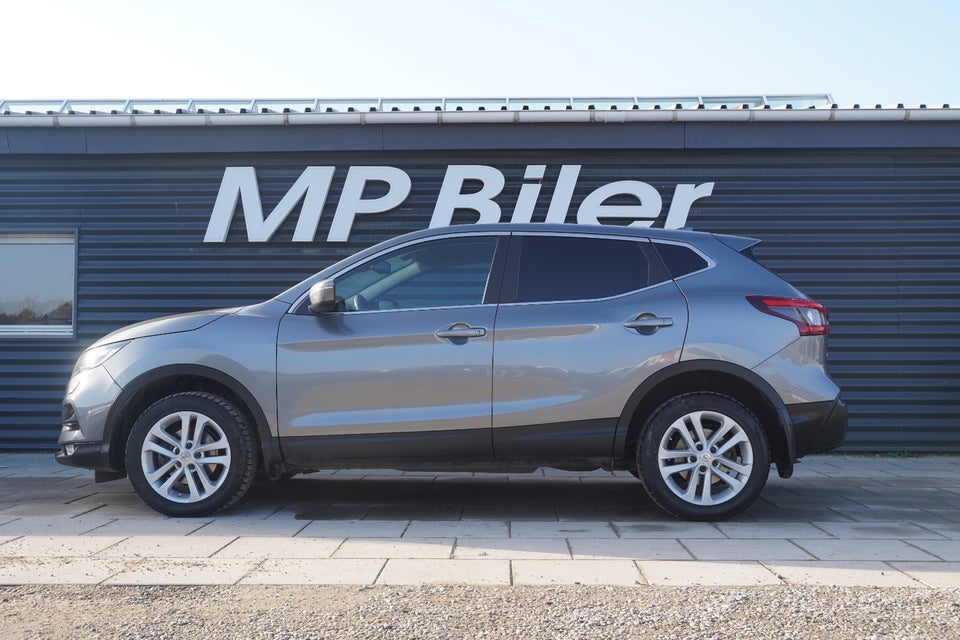Nissan Qashqai 1,6 dCi 130 N-Connecta X-tr. 5d