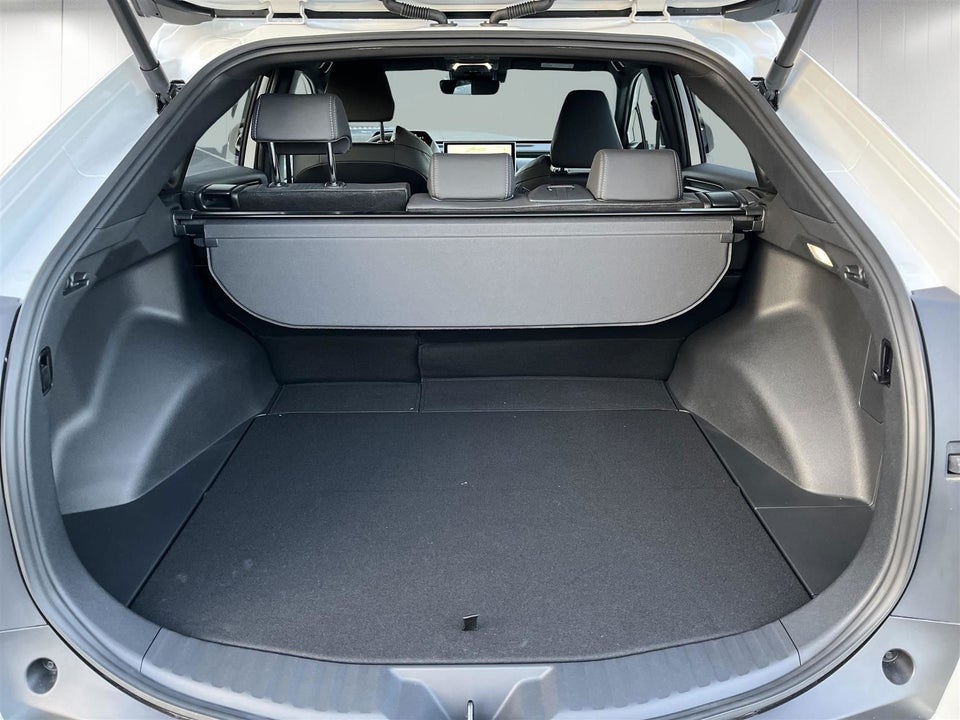 Toyota bZ4X Executive 5d