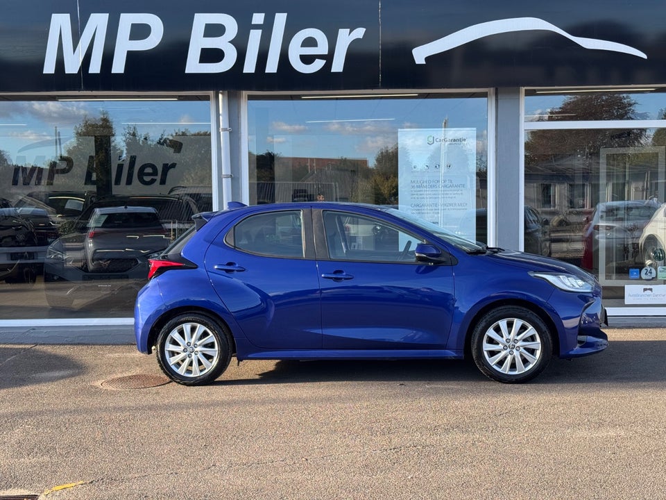 Toyota Yaris 1,5 Hybrid Active Tech+ Design e-CVT 5d