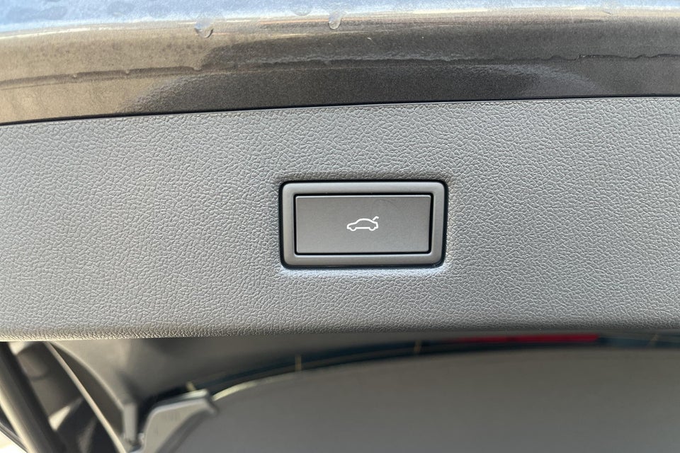 Ford Explorer 77 Premium Extended Range 5d