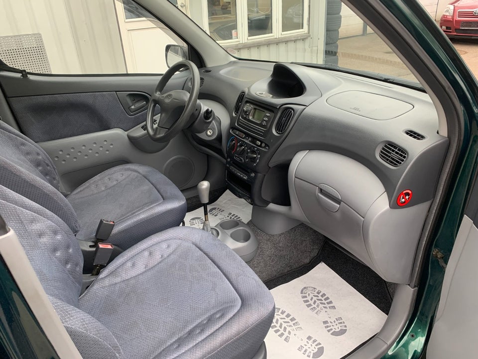 Toyota Yaris Verso 1,3 Luna 5d