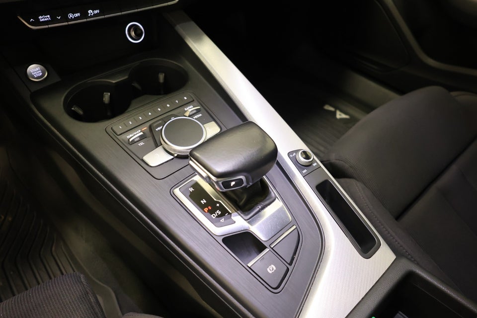 Audi A4 2,0 TDi 190 Avant S-tr. 5d