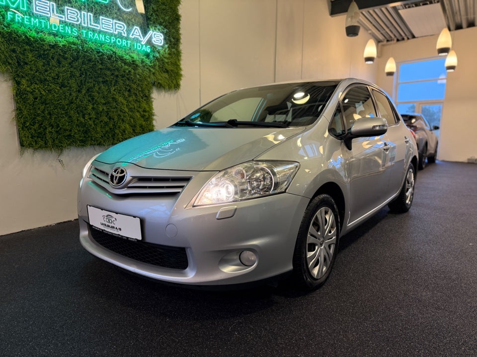 Toyota Auris 1,6 T2 5d