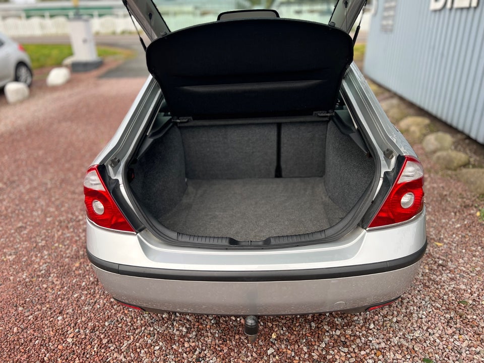 Ford Mondeo 2,0 145 Trend 5d