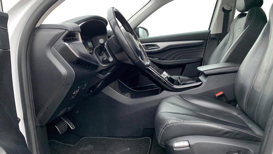 MG Marvel R Luxury 5d