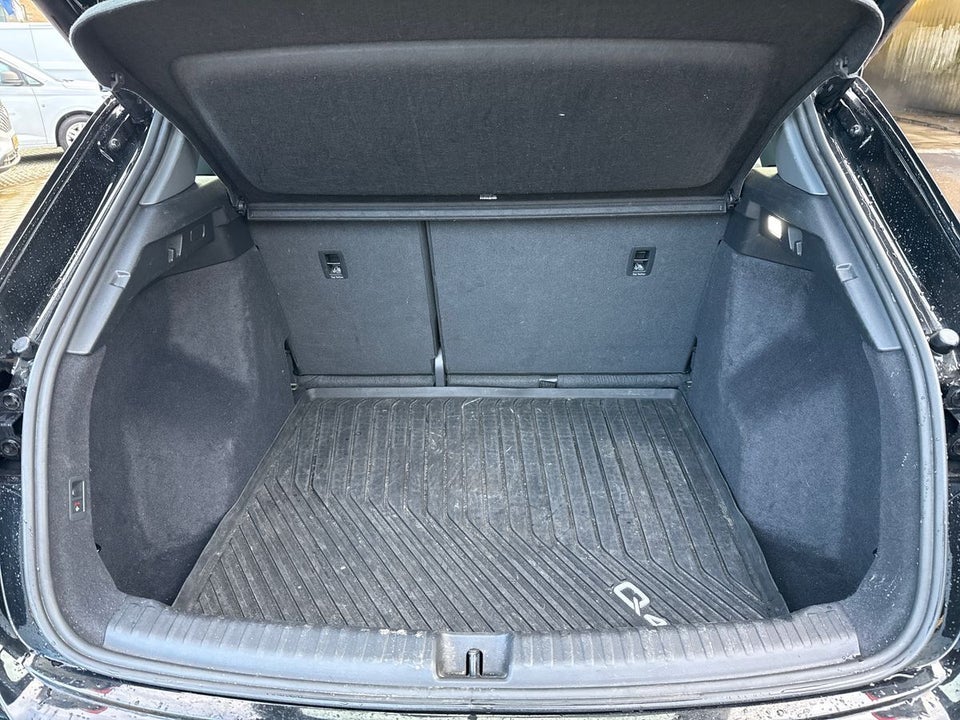 Audi Q4 e-tron 40 Advanced 5d