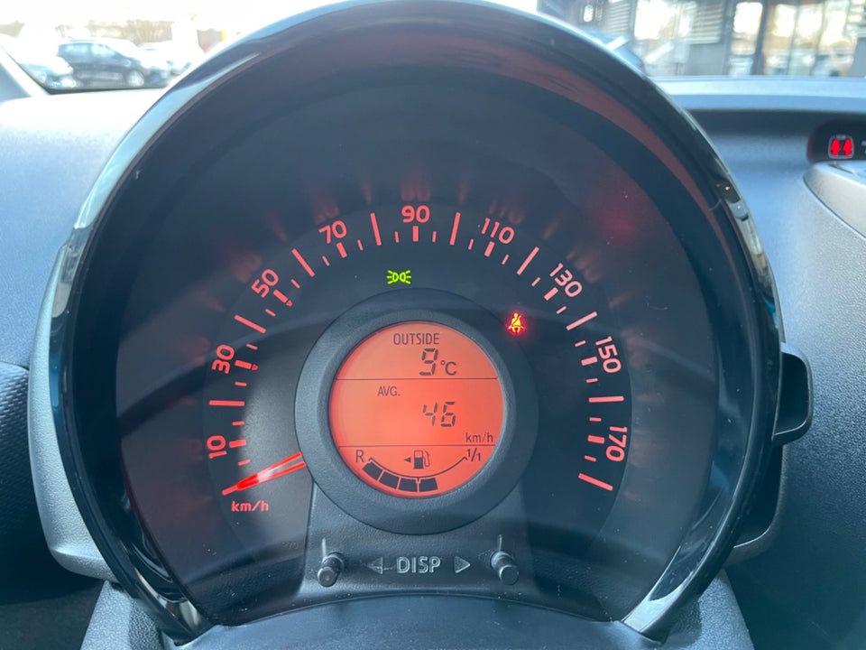 Citroën C1 1,0 VTi Shine 5d