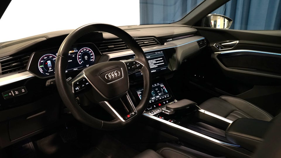 Audi e-tron 55 S-line quattro 5d