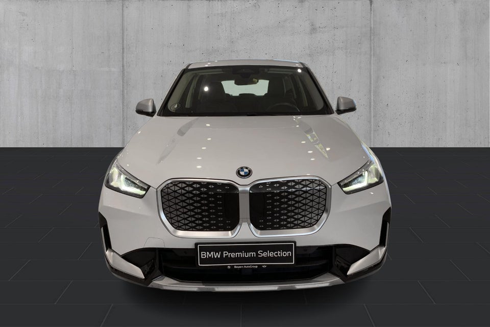 BMW iX1 xDrive30 X-Line 5d