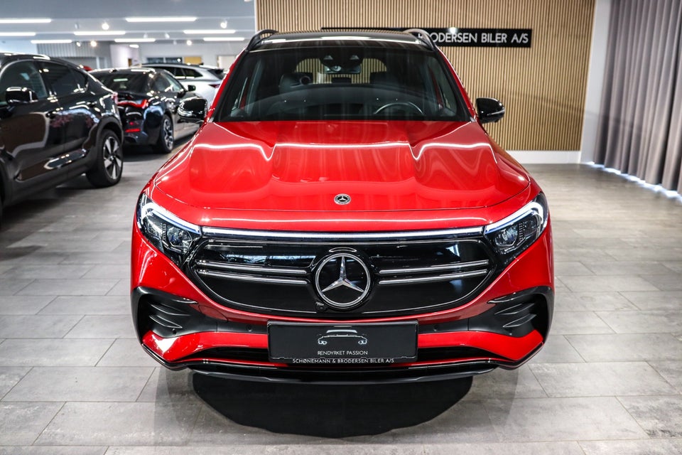 Mercedes EQB300 AMG Line 4Matic 5d