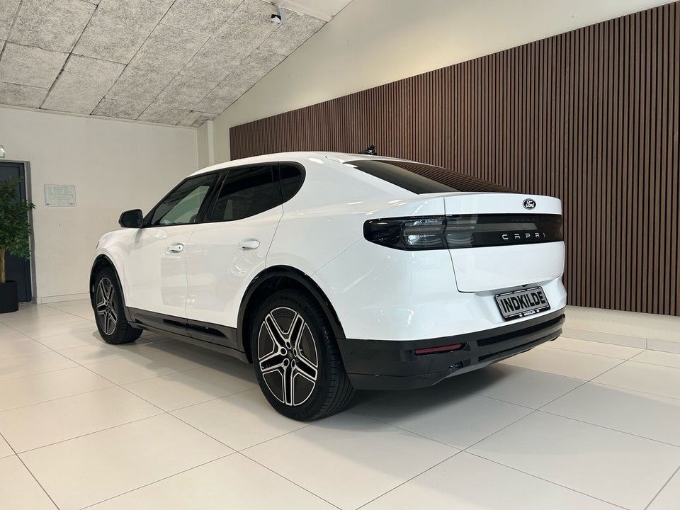 Ford Capri 79 Premium Extended Range AWD 5d