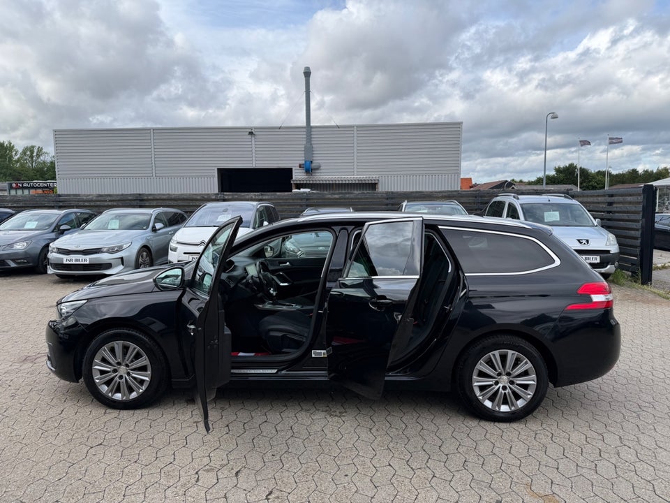 Peugeot 308 1,6 BlueHDi 120 Allure Sky SW 5d