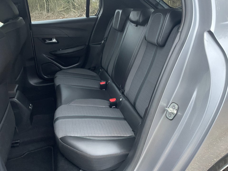 Peugeot 208 1,2 PureTech 100 Allure 5d