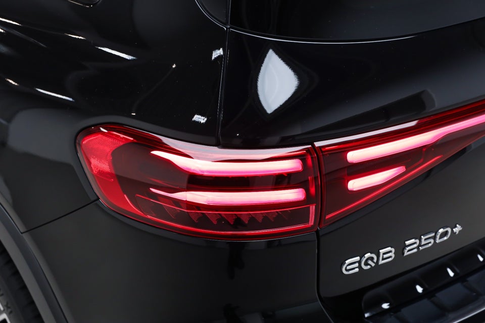 Mercedes EQB250+ AMG Premium 5d