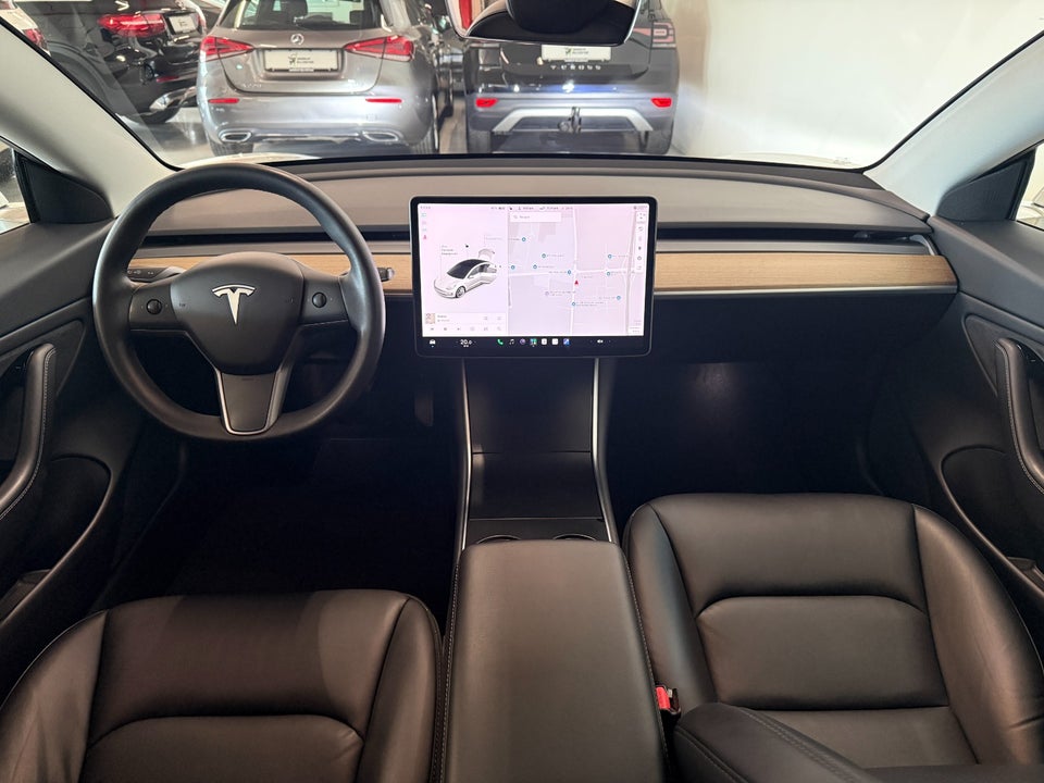 Tesla Model 3 Long Range AWD 4d