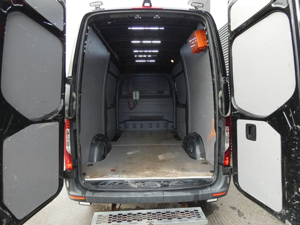 Mercedes Sprinter 319 3,0 CDi A2 Kassevogn aut. RWD