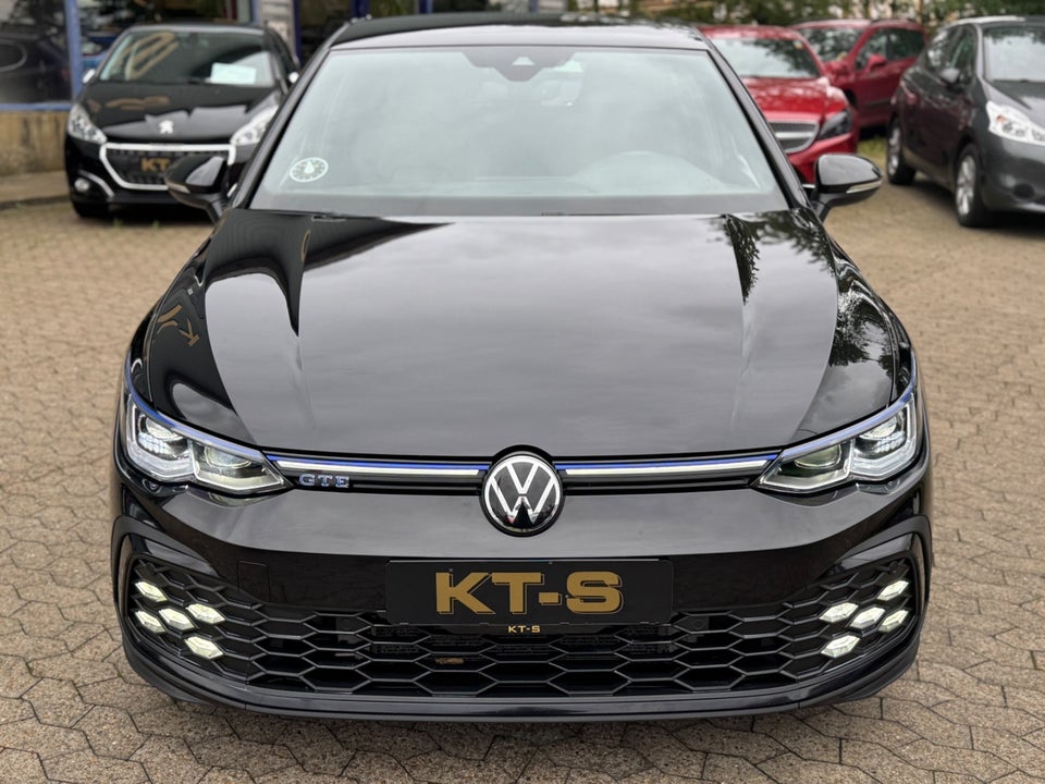 VW Golf VIII 1,4 GTE DSG 5d