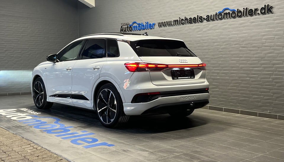 Audi Q4 e-tron 40 S-line 5d
