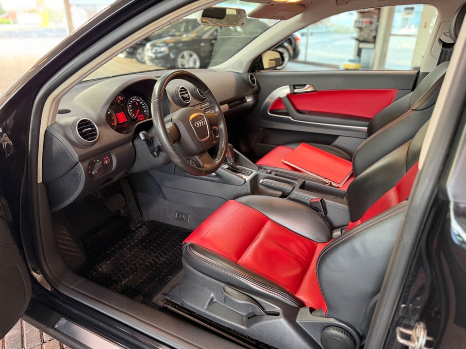Audi A3 3,2 Ambition quattro DSG 3d