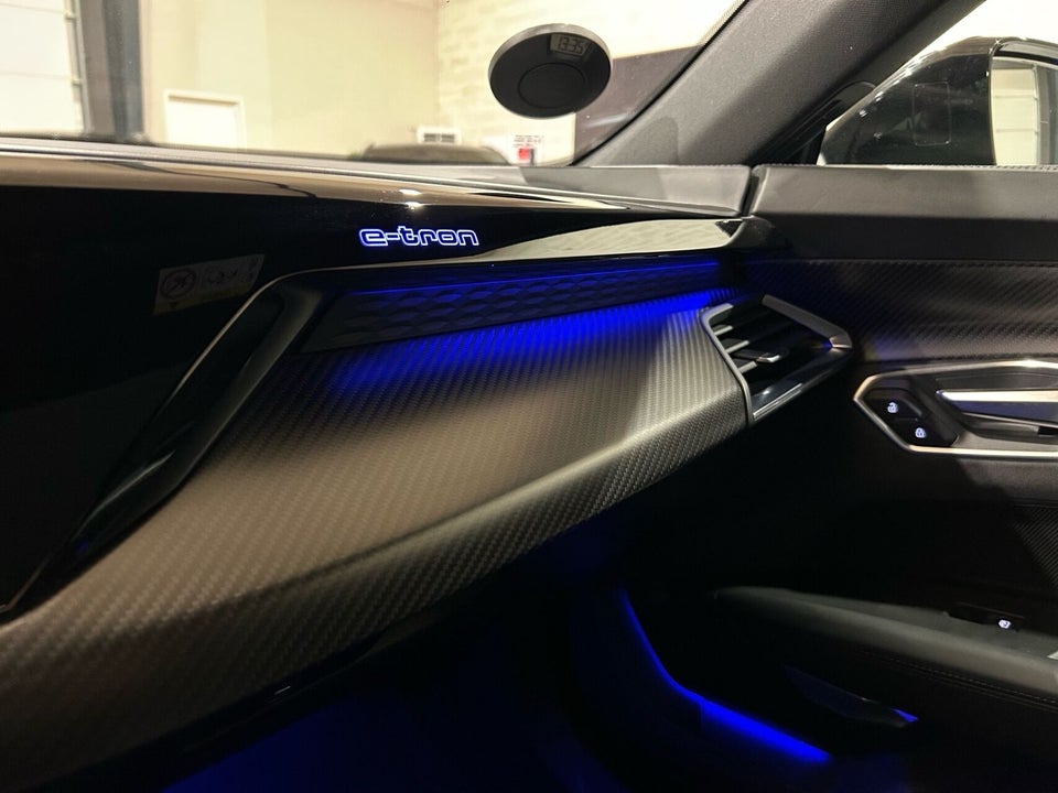 Audi e-tron GT quattro 4d