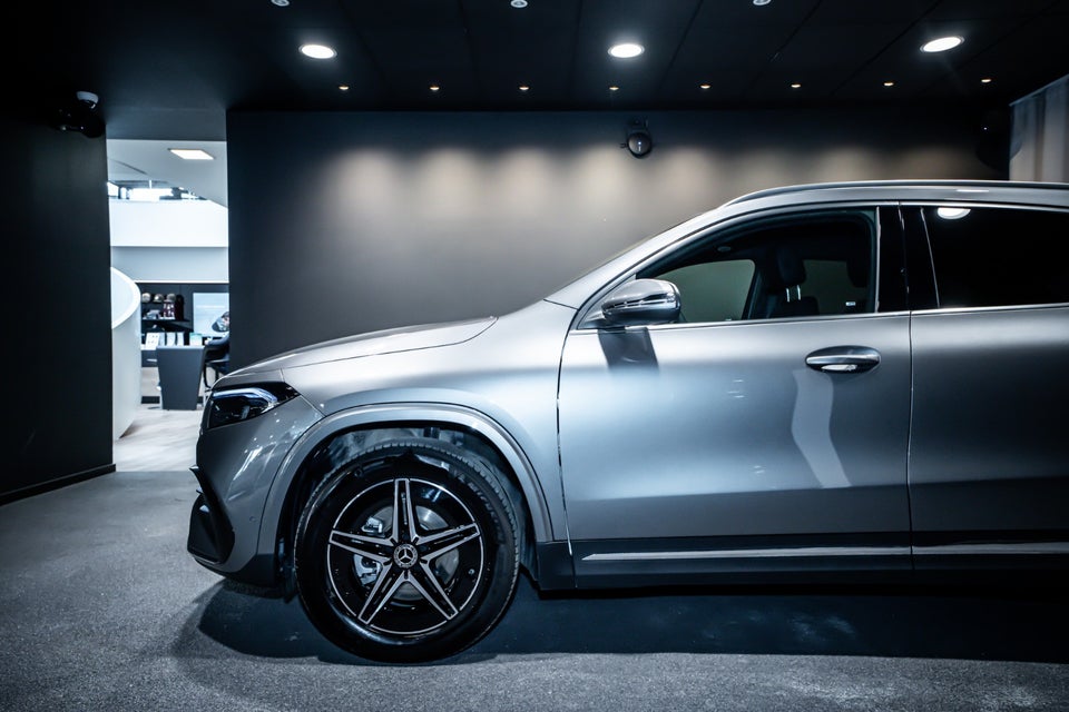 Mercedes EQA250+ AMG Advance 5d