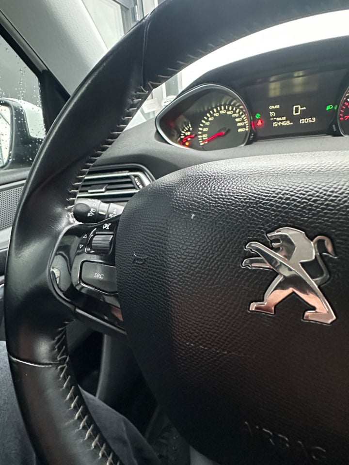 Peugeot 308 1,2 e-THP 110 Active SW 5d