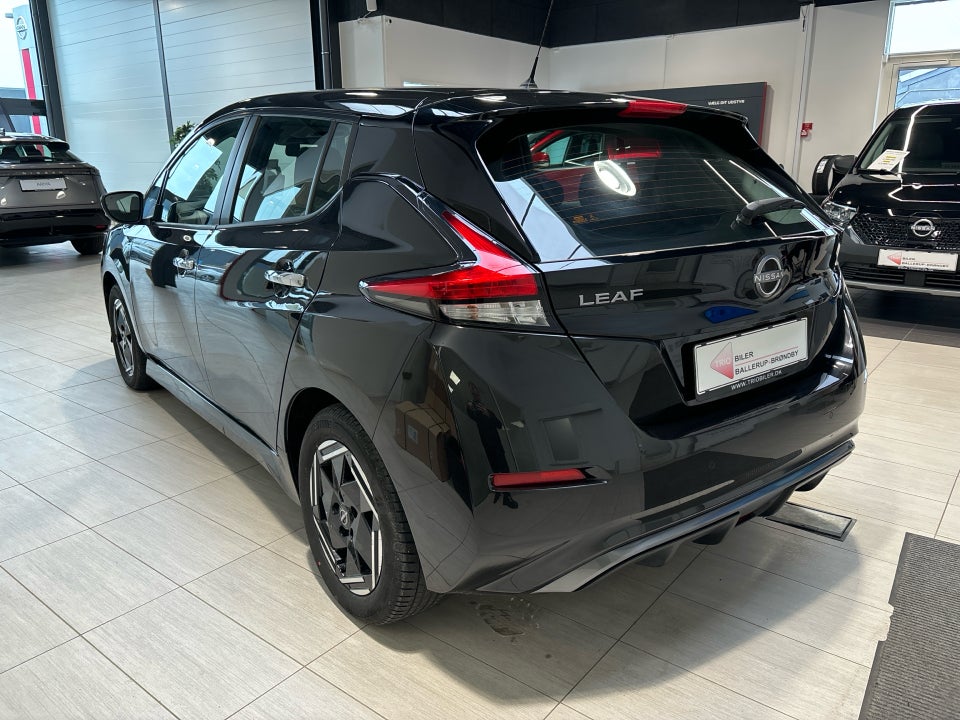 Nissan Leaf 39 Acenta 5d