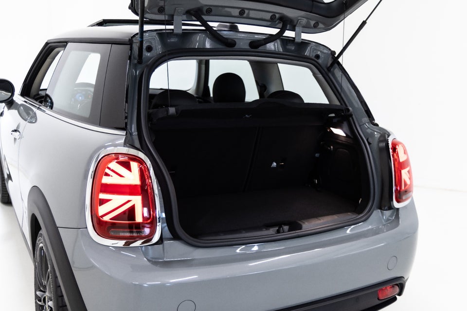 MINI Cooper SE Camden Edition 3d