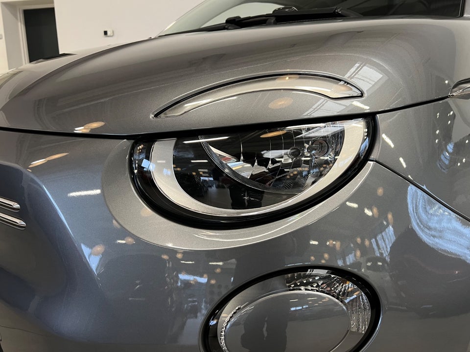 Fiat 500e 42 Icon 3d