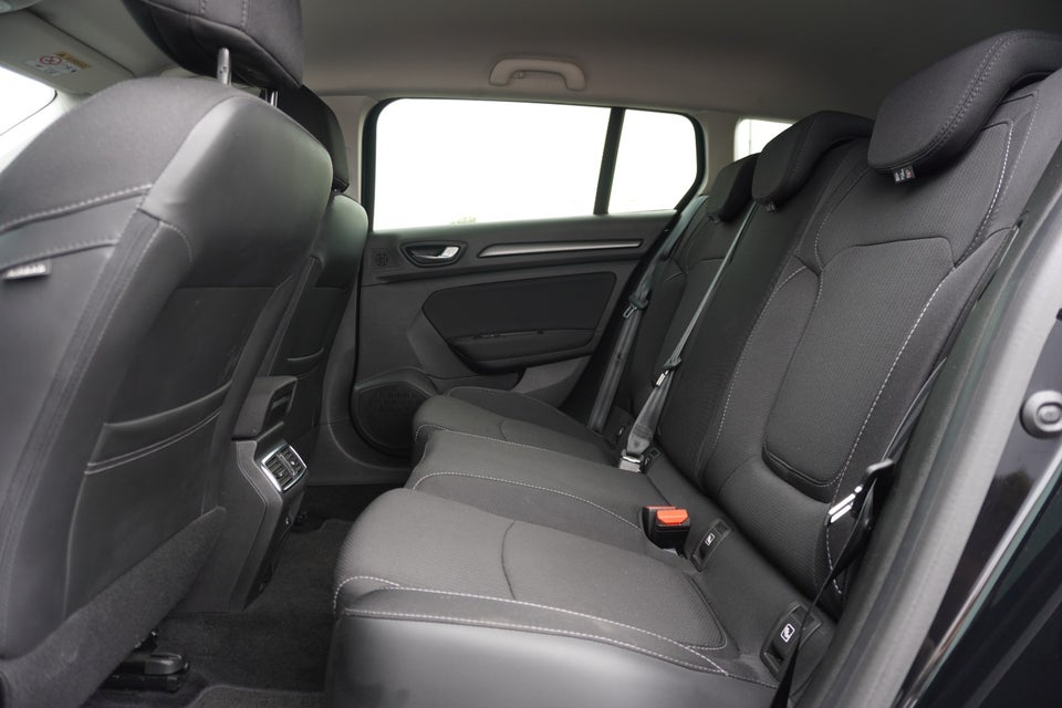 Renault Megane IV 1,6 E-Tech Zen Sport Tourer 5d