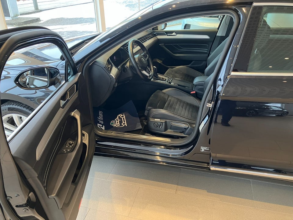 VW Passat 2,0 TDi 150 Elegance+ Pro DSG 4d