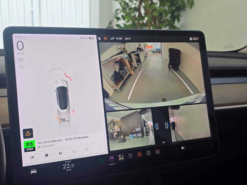 Tesla Model 3 Long Range AWD 4d