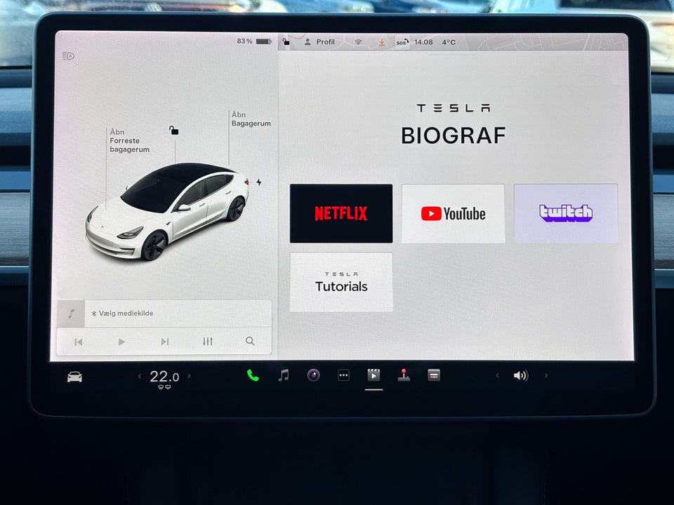 Tesla Model 3 Long Range AWD 4d