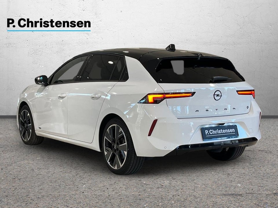 Opel Astra-e 54 Ultimate 5d