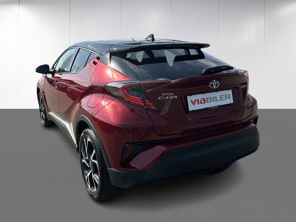 Toyota C-HR 1,8 Hybrid Premium Selected CVT 5d