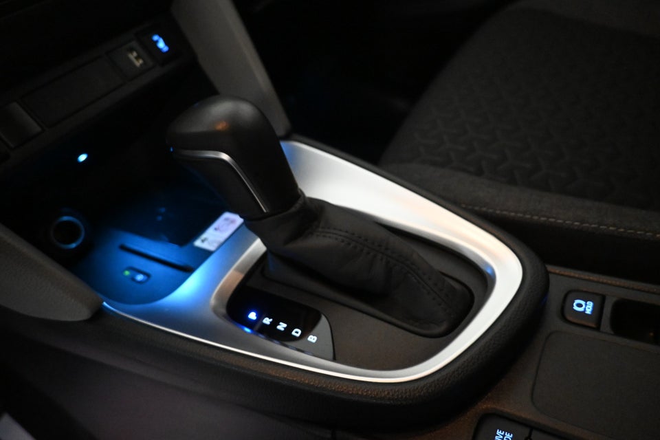 Toyota Yaris Cross 1,5 Hybrid Active Tech e-CVT 5d