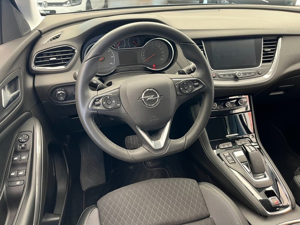 Opel Grandland X 1,6 Hybrid Ultimate aut. 5d