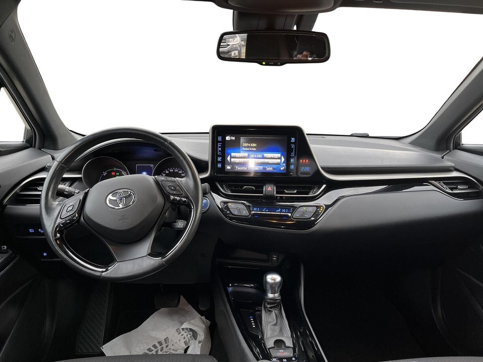Toyota C-HR 1,8 Hybrid C-LUB CVT 5d