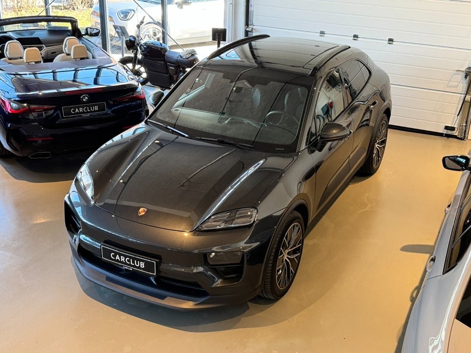Porsche Macan 4 5d