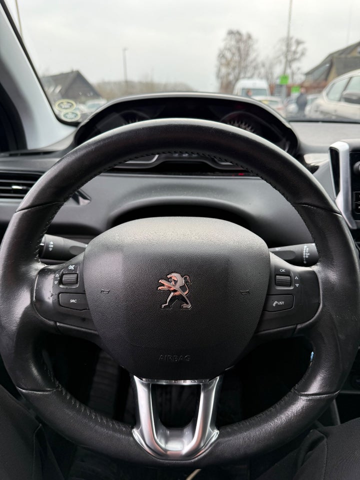 Peugeot 208 1,6 BlueHDi 100 Active 5d