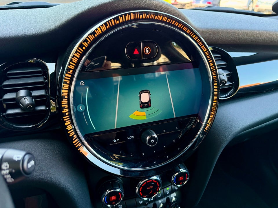 MINI Cooper SE Classic Trim 3d