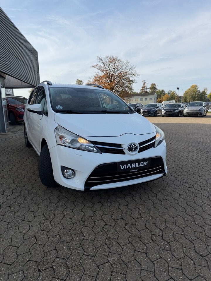 Toyota Verso 1,8 VVT-i T2 Touch 7prs 5d