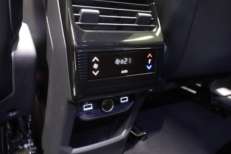 Peugeot e-5008 77 Allure Pack 7prs 5d