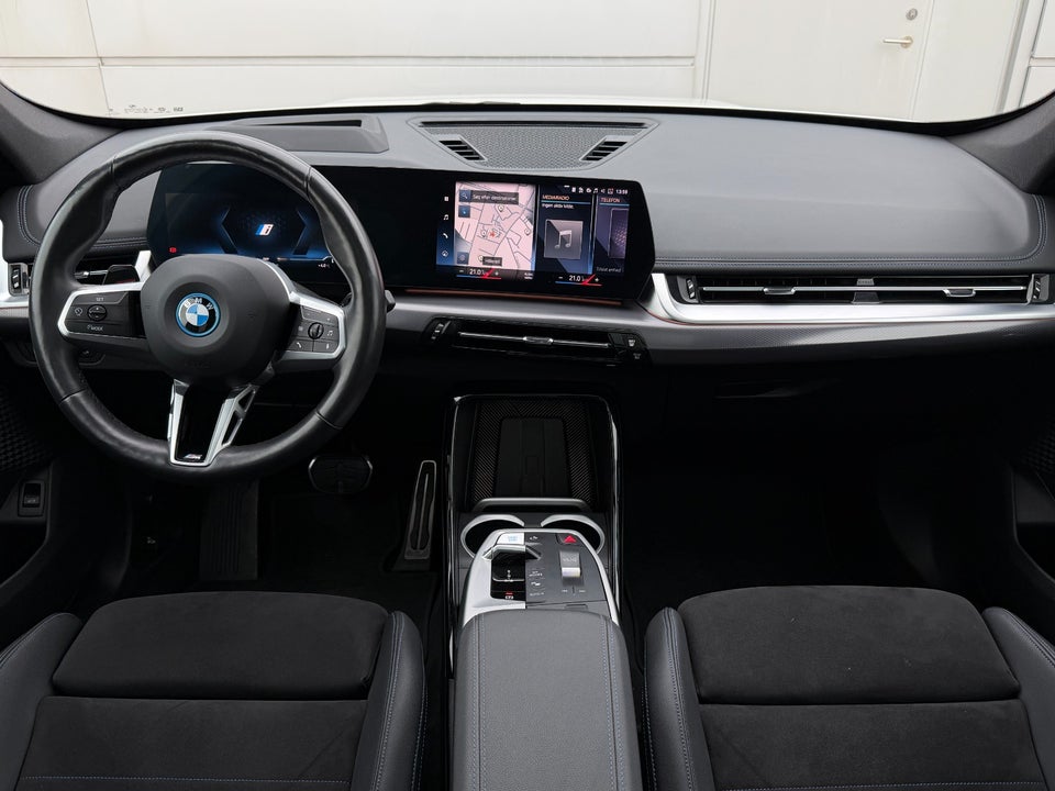 BMW iX1 xDrive30 Fully Charged M-Sport 5d