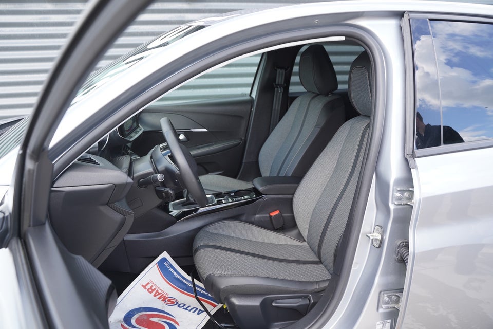 Peugeot 208 1,2 PureTech 100 Allure+ 5d