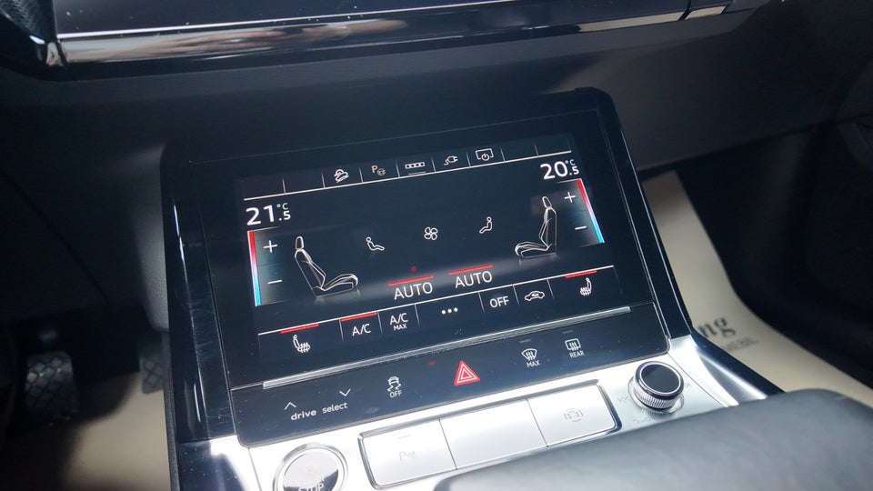 Audi e-tron 55 S-line quattro 5d