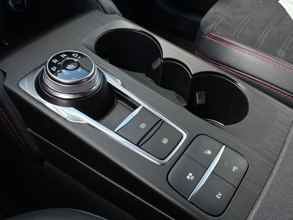Ford Kuga 2,5 PHEV ST-Line CVT 5d