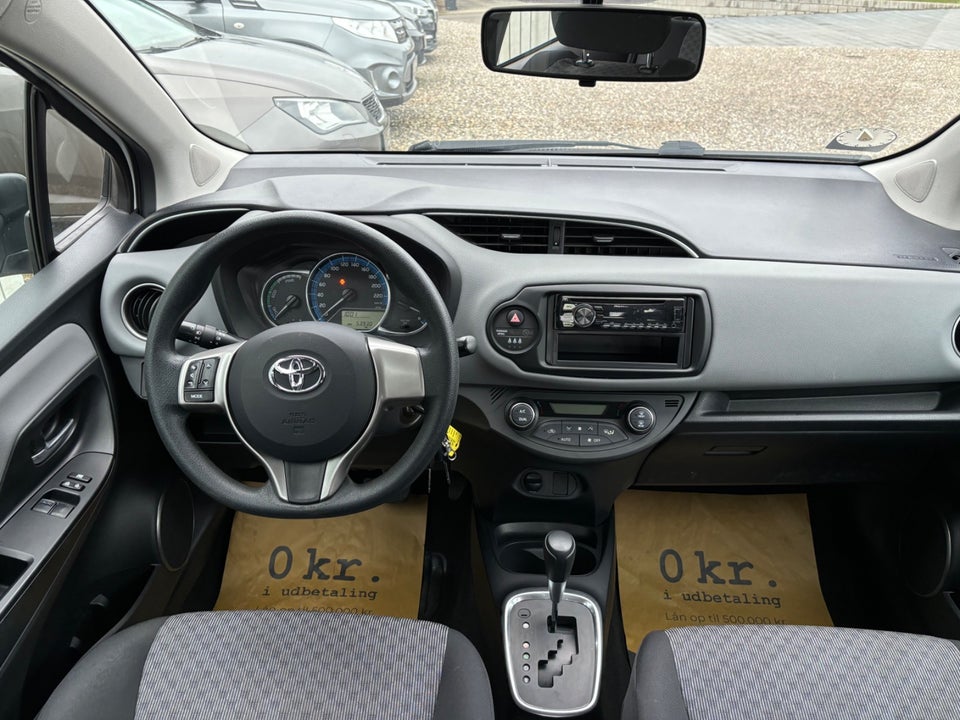 Toyota Yaris 1,5 Hybrid H1 e-CVT 5d