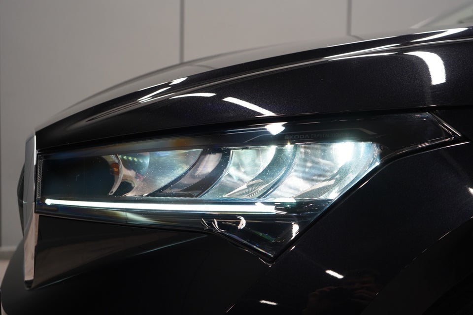 Skoda Enyaq 60 iV Loft 5d