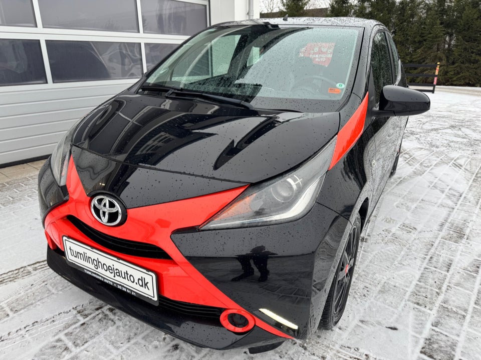 Toyota Aygo 1,0 VVT-i x-play 5d